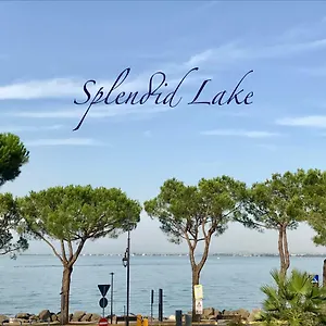Splendid Lake Apartment